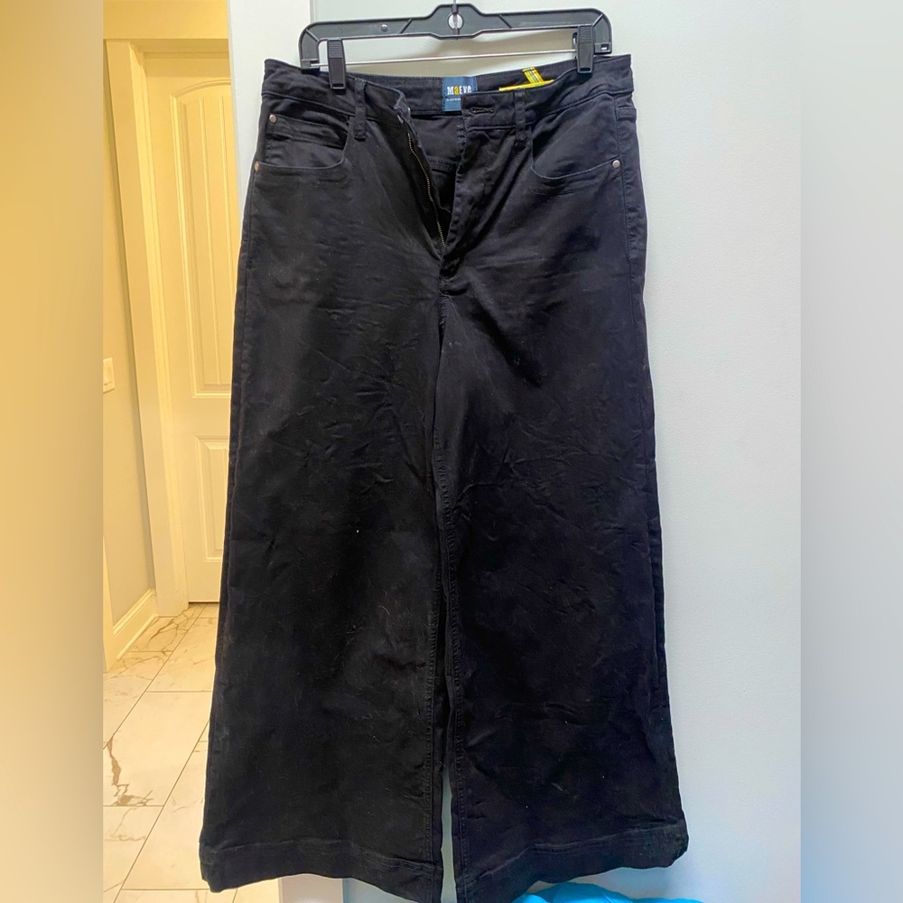 Like new Maeve by Anthropologie wide leg bell bottom stretch jeans
